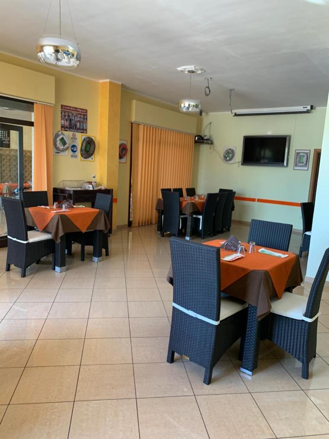 Stanza Vacanza Lo Stadio سيباري المظهر الخارجي الصورة